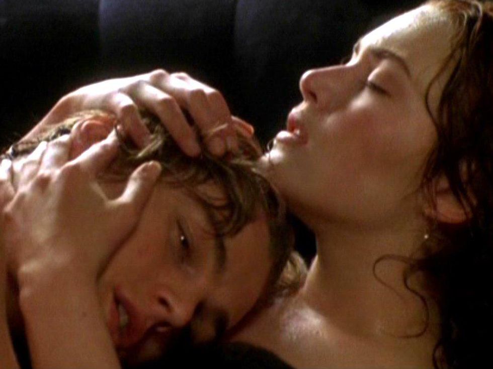 8 Reasons Car Sex Is Nothing Like That Scene From 'Titanic'