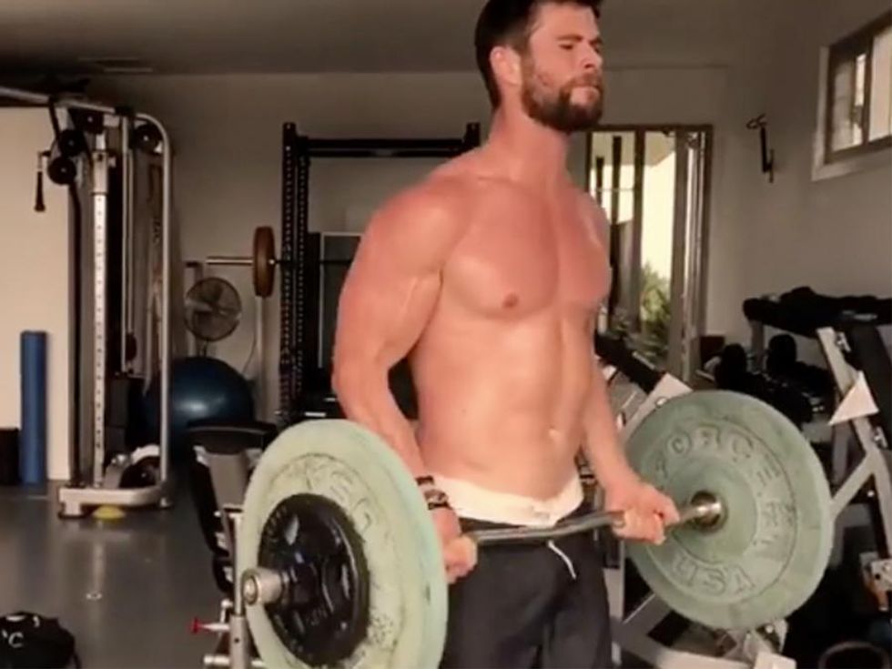 Stop What You're Doing and Watch Chris Hemsworth Work Out Shirtless