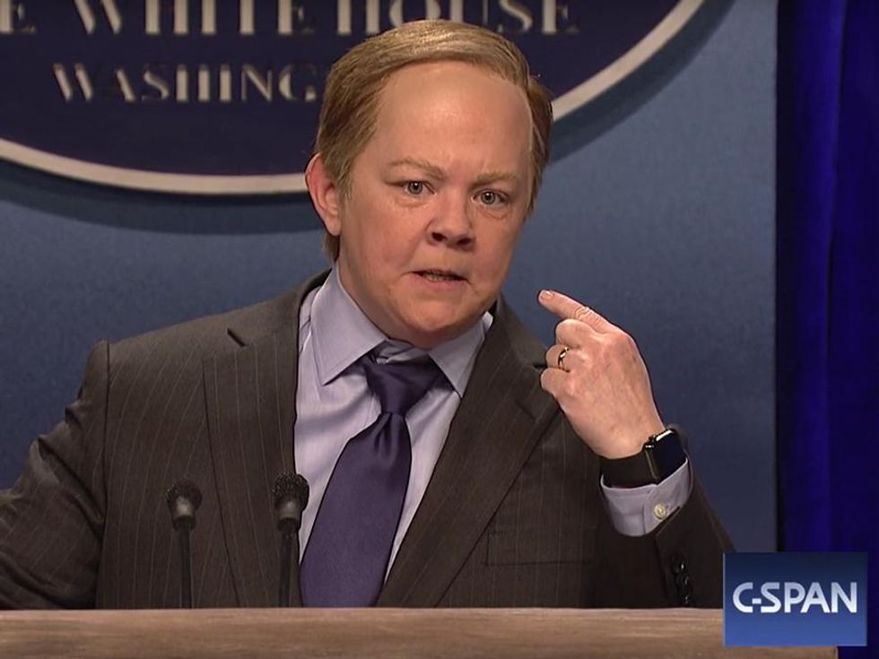 Melissa McCarthy's Sean Spicer 'SNL' Skit Was So Accurate It's Scary