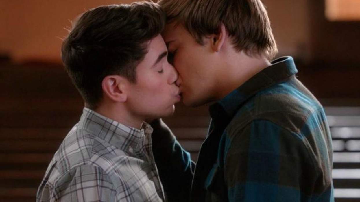 <p>Kenny Finally Lands a Man on <em>The Real O'Neals</em></p>