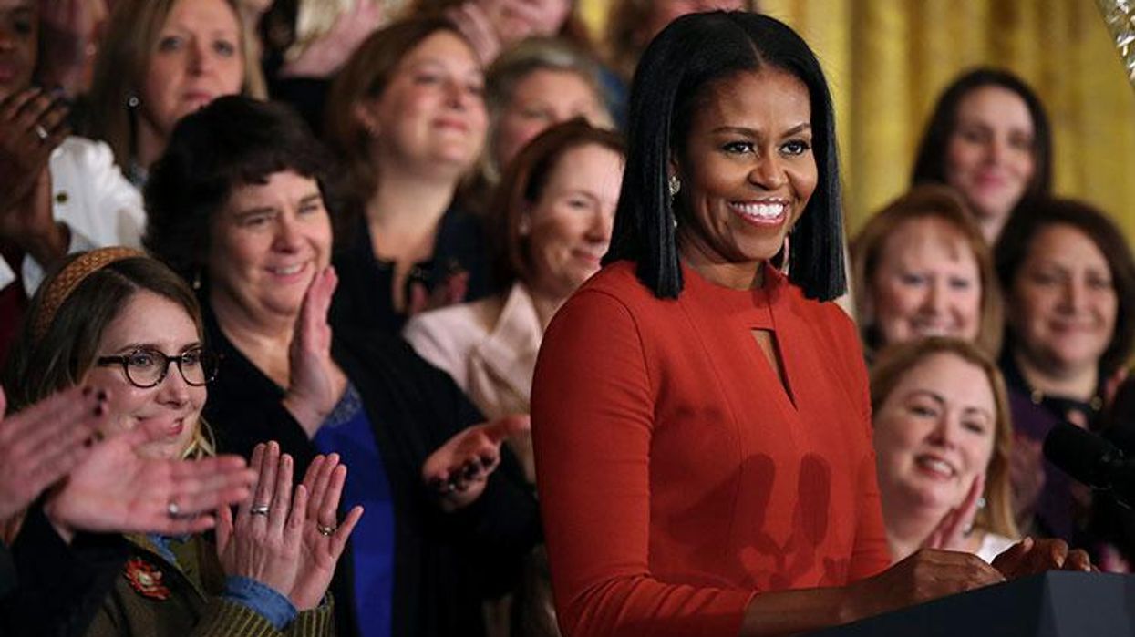 <p>Try Not to Cry While Watching Michelle Obama's Last Speech as First Lady</p>