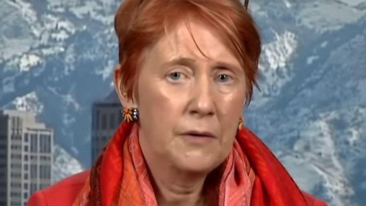 Mormon Tabernacle Choir Member Refuses to 'Throw Roses to Hitler' at Trump's Inauguration