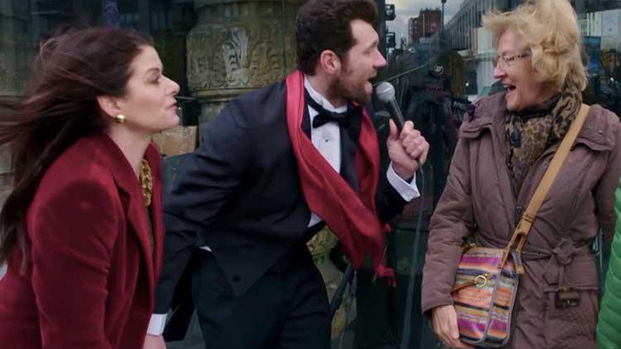 <p>Billy Eichner's New "IT'S DEBRA MESSING, YOU GAYS!!!" Will Hype You Up for the Holidays</p>