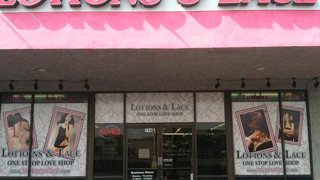 <p>Would-Be Sex Shop Thief Beat Off with Dildos and Unkind Words</p>