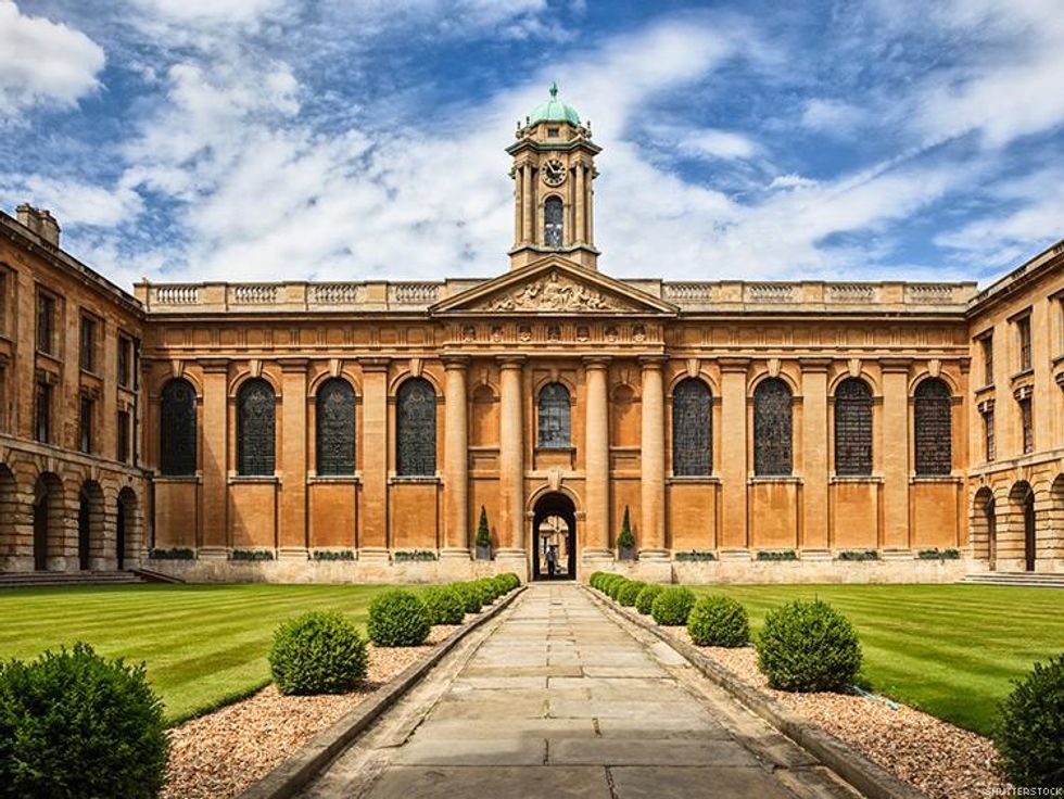 No, Oxford Didn't Order the Use of Gender Neutral Pronouns