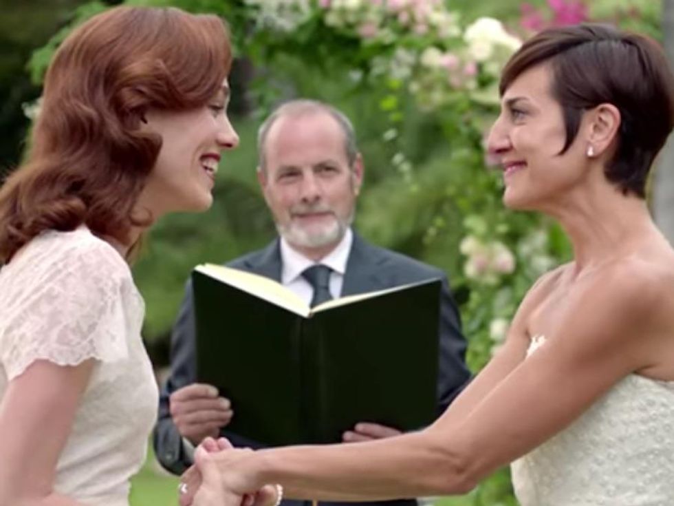 One Million Moms Hates This Lesbian-Inclusive Commercial, So We're Showering Zales with Love