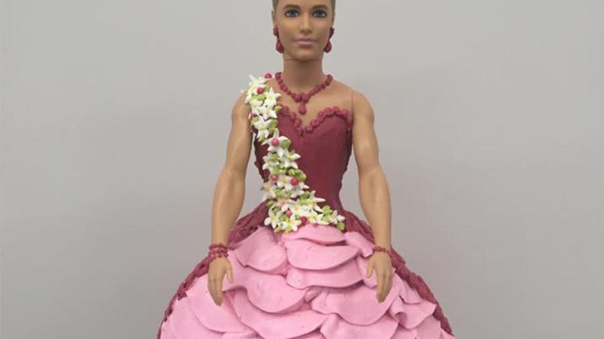 <p>Homophobes Are Freaking Out Over This Dressed Up Ken Doll Cake</p>