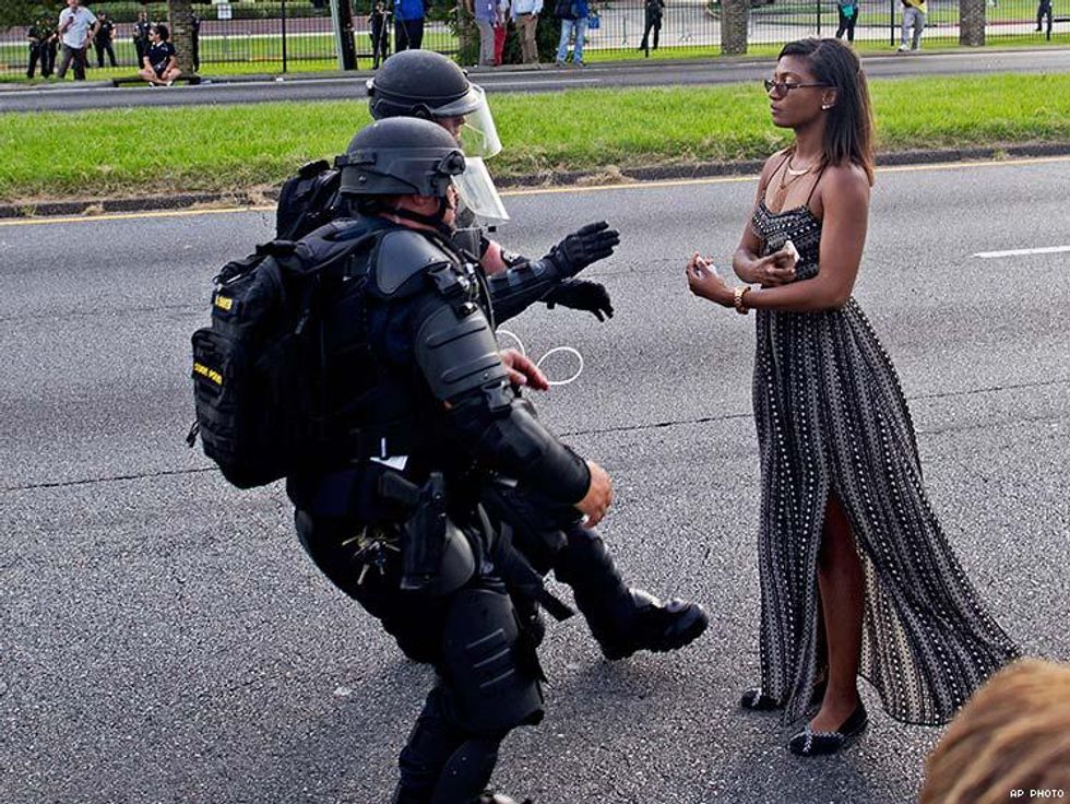 This Popular #BlackLivesMatter Photo Proves We Need to #SayHerName