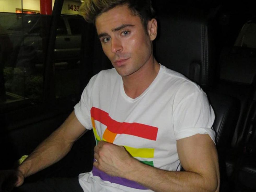 Zac Efron Proves His Awesomeness By Showing Support for Orlando Shooting Victims