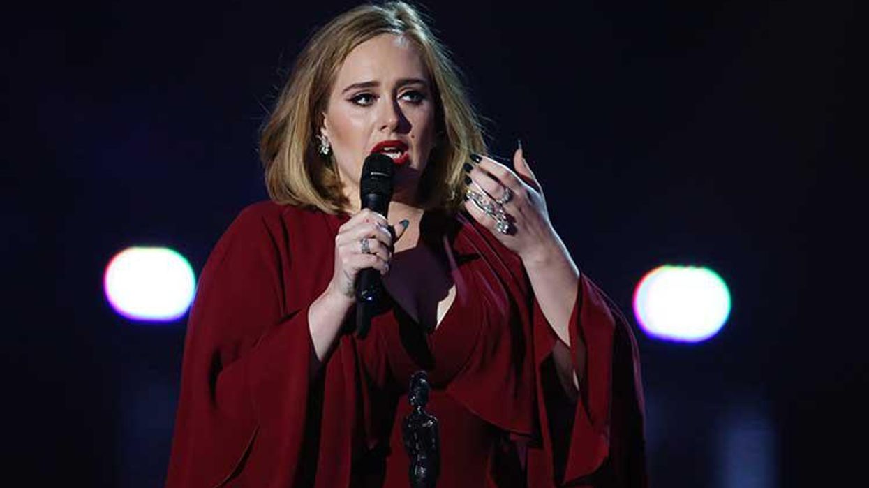 Adele Breaks Down While Dedicating Concert to Orlando