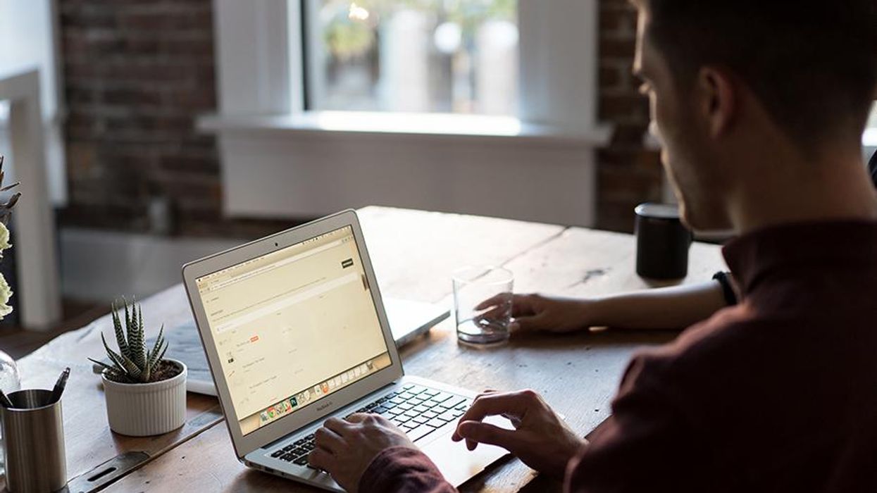 7 Helpful Bi-Specific Websites You Should Know About