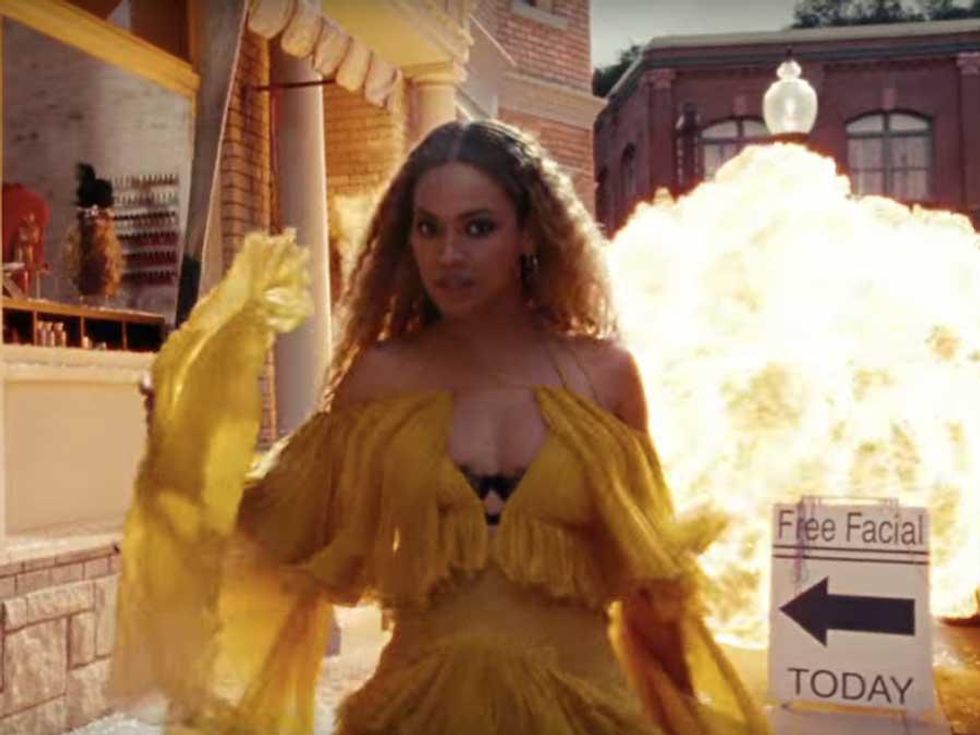 The 10-Step Emotional Roller Coaster That Is Watching Beyonce's 'Lemonade' Trailer