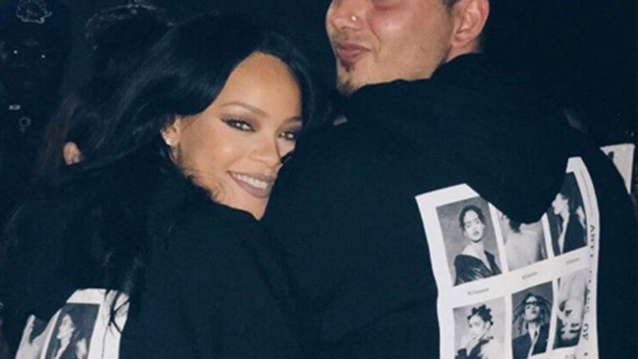 <p>DMs From Rihanna Helped One of Her Fans Come Out</p>