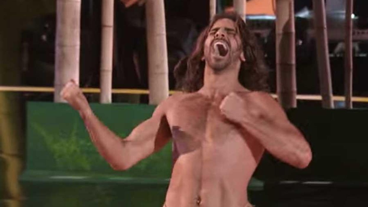 <p>10 GIFs of Nyle DiMarco Wearing Nothing But a Loincloth You Never Knew You Needed</p>