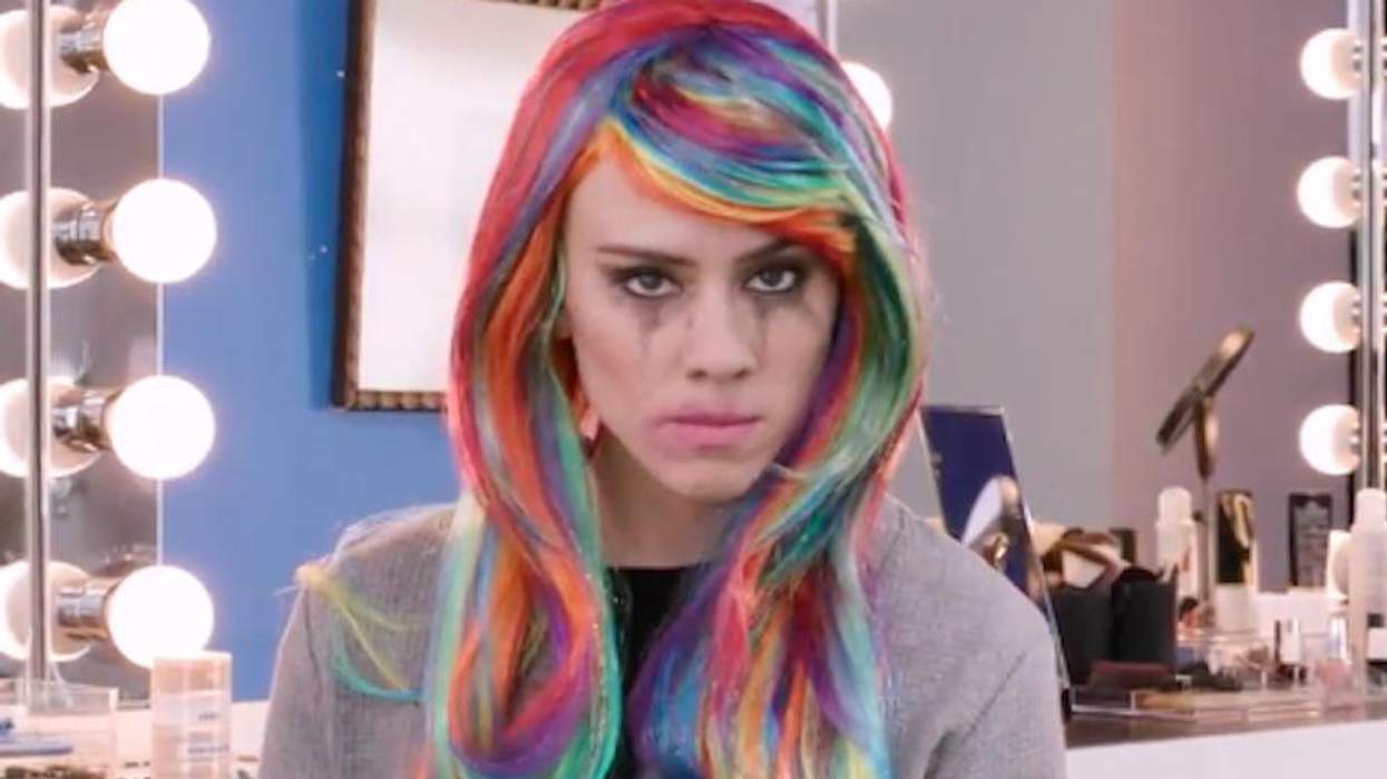 <p>Tegan and Sara's New 'Haircut History' Parody is to Die For</p>