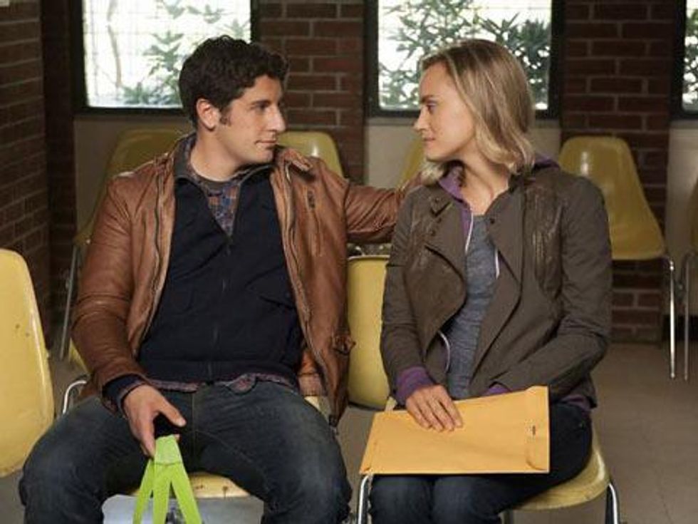 8 Ridiculous Things People Assume When You're a Bisexual Girl with a Boyfriend 