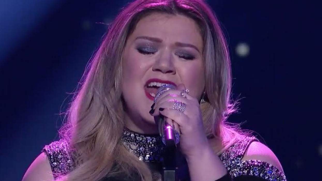 Kelly Clarkson Belts ‘Piece by Piece’ in the Most Emotional Idol Performance EVER