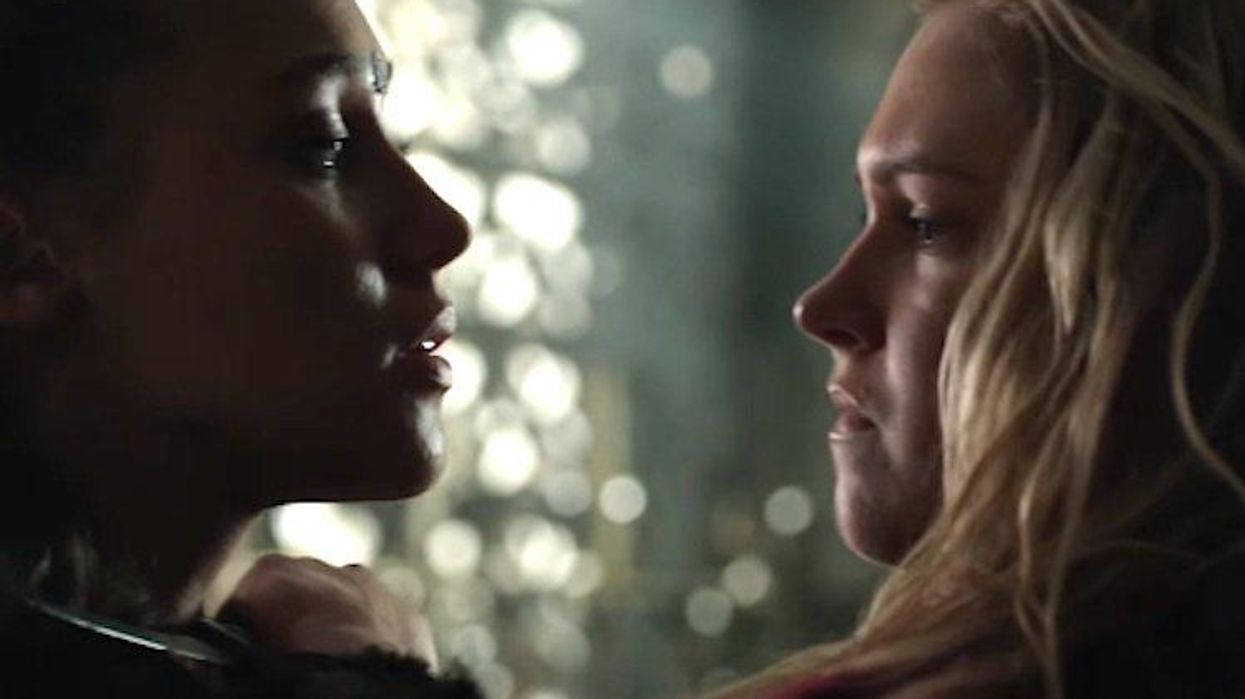 <p>WATCH: Clarke and Lexa Are Back in Action in New, Extended Trailer for <em>The 100</em></p>