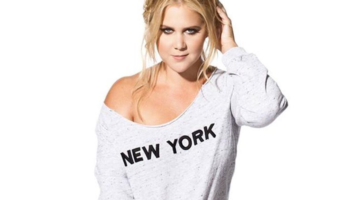 <p>Amy Schumer 'Hopes' To Sleep With A Woman</p>