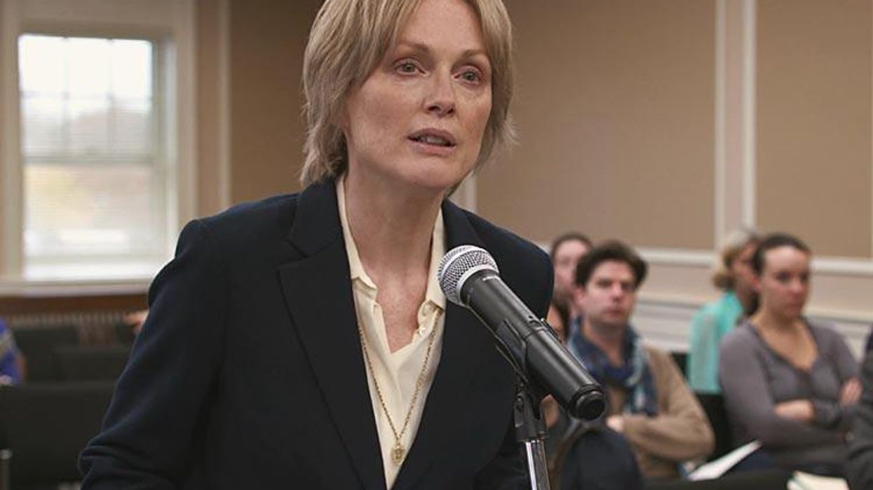 <p>WATCH: Julianne Moore and this Scene from<em> Freeheld</em> will Move You to Tears</p>