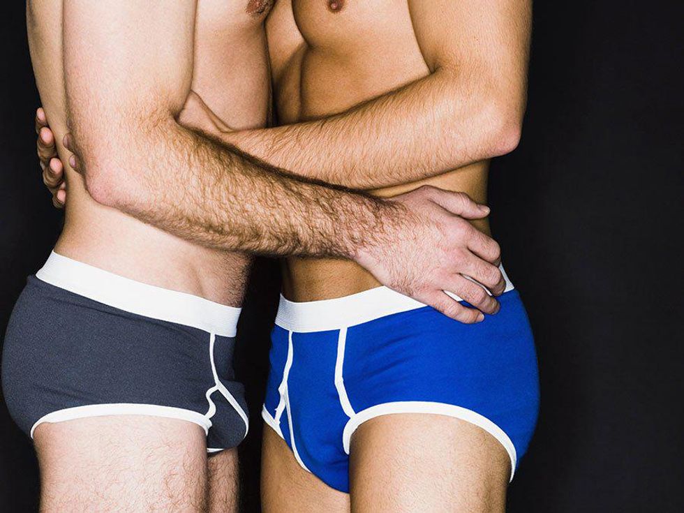 5 Things I Learned From Dating a Bi Guy 