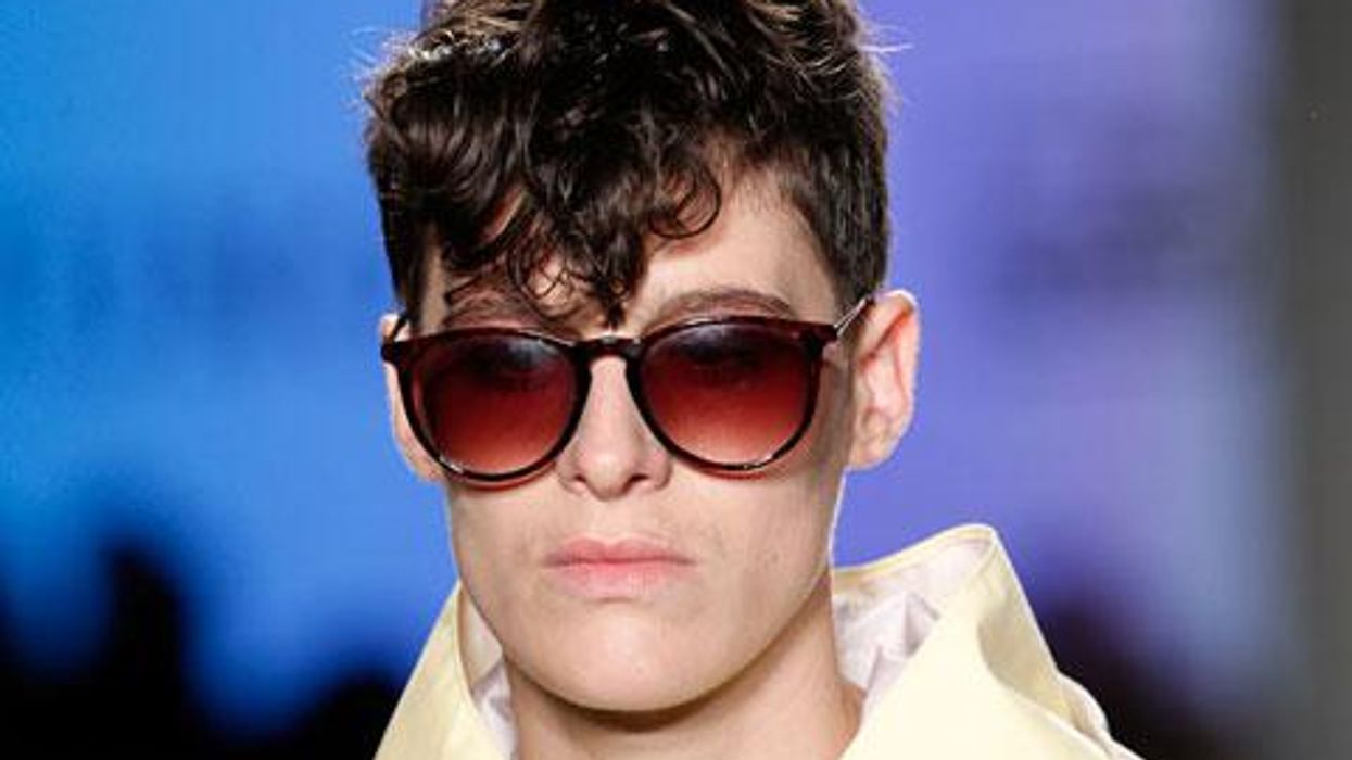 <p>8 Pics of Androgynous Model Rain Dove Crushing It at NY Fashion Week</p>