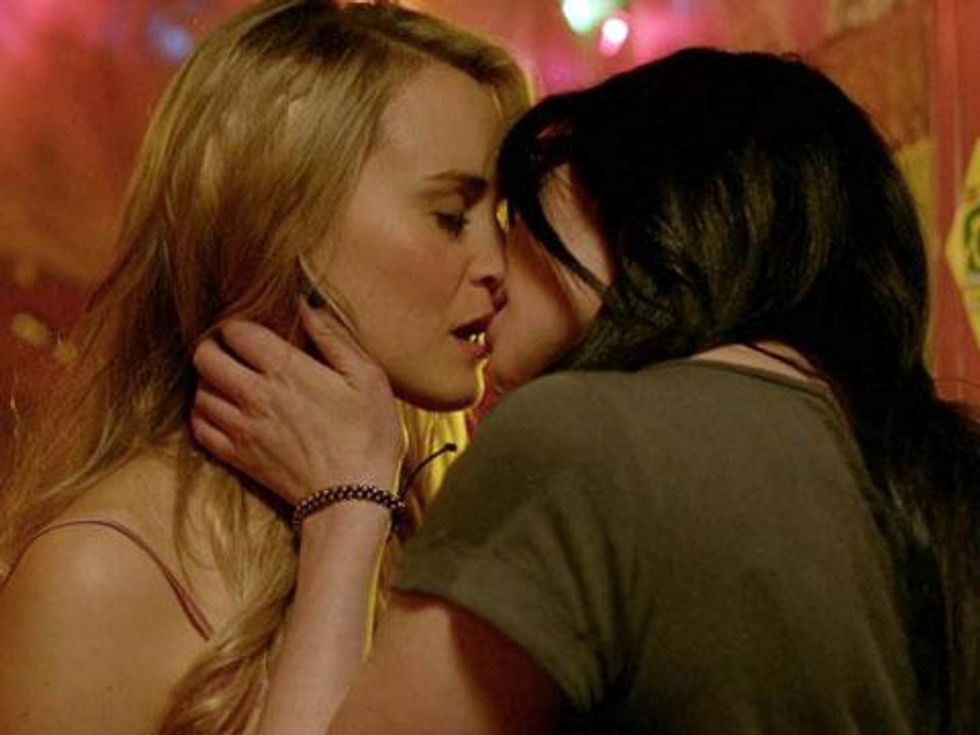 18 Really Awkward Thoughts to Have During Lesbian Sex
