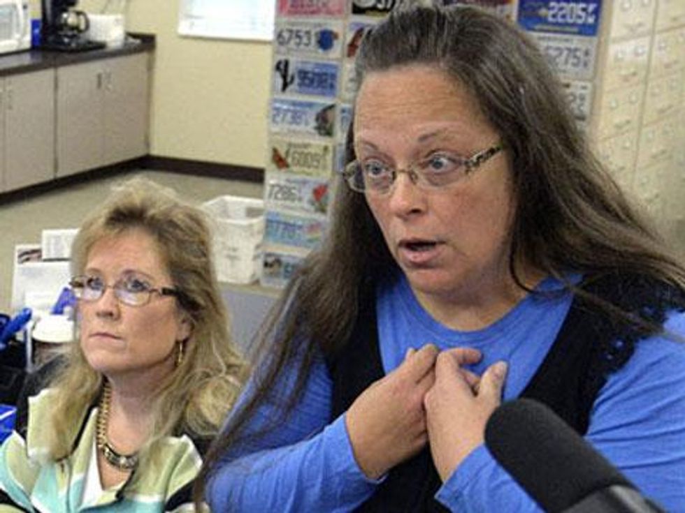 8 Offensive Kim Davis Memes a Lot of Us Probably Laughed At 