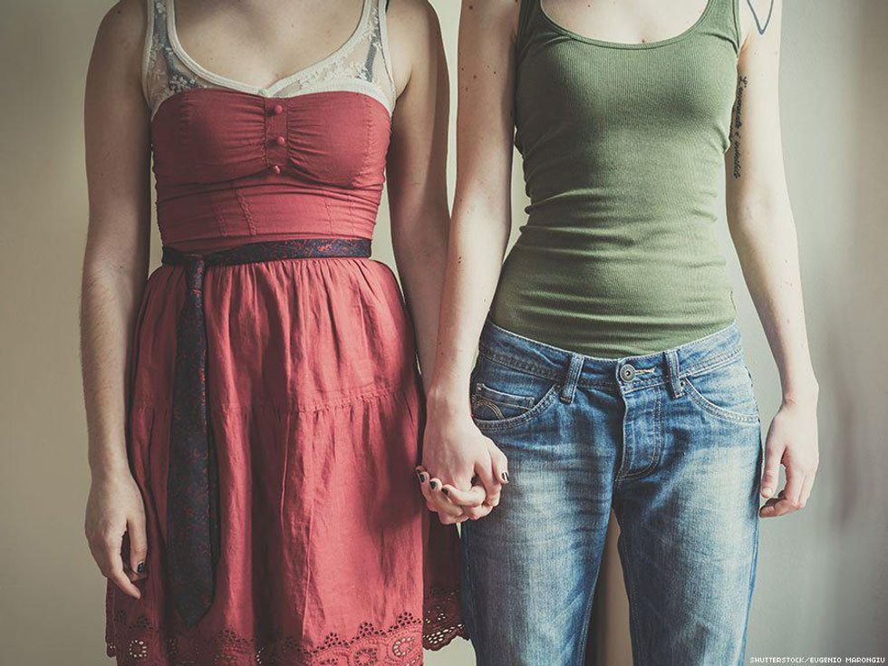 17 Signs You're Really In To Her
