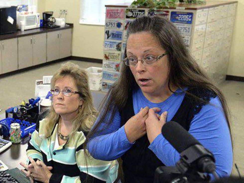 17 Genius Tweets from the Person who Allegedly 'Sits Next to Kim Davis'