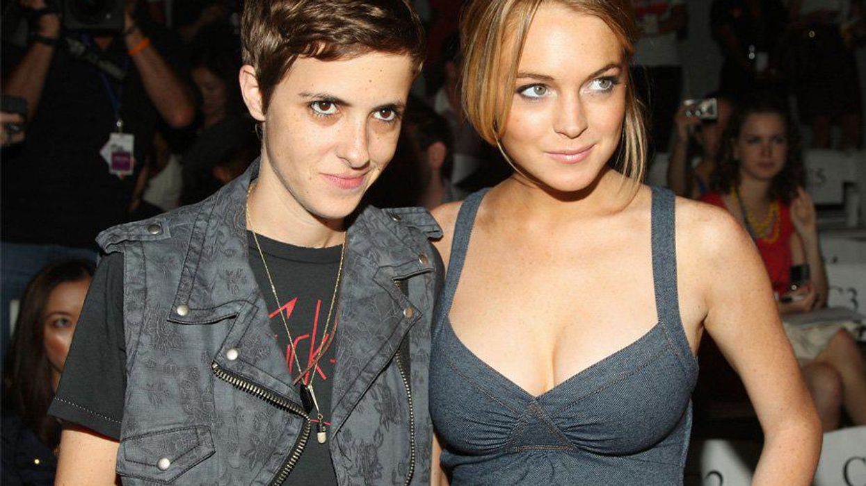 <p>6 Lesbian Relationships We're Still Mourning The Loss Of</p>