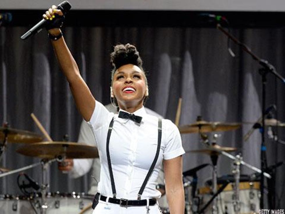 10 Times Women Rocked a Bow Tie in Honor of National Bow Tie Day 