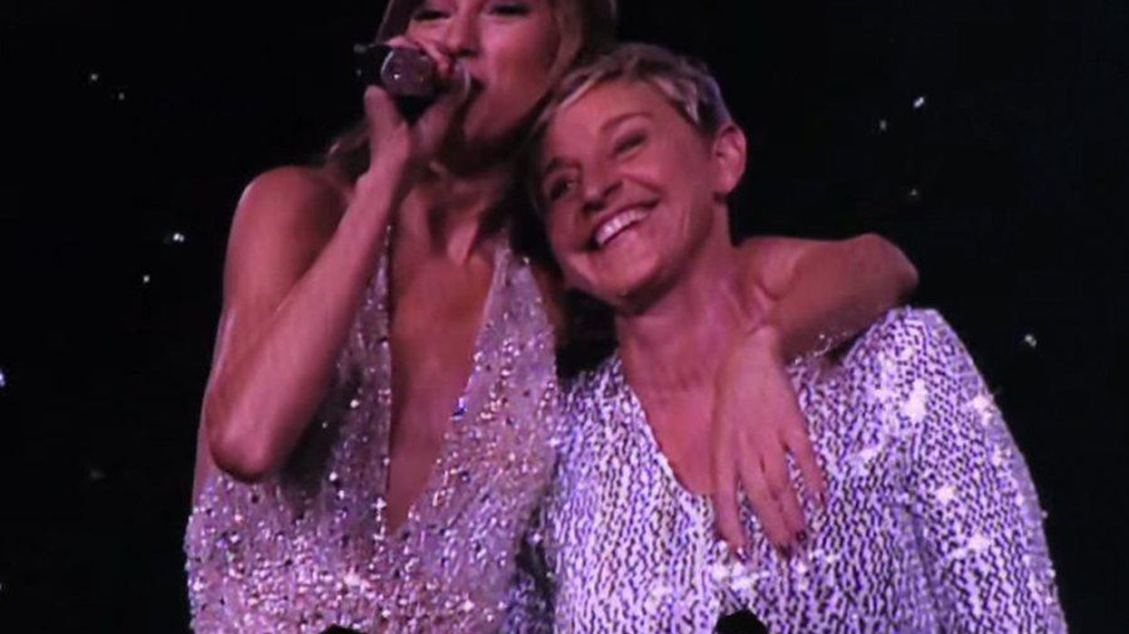 <p>Ellen Degeneres Surprised Taylor Swift on Stage and It Was so Cute</p>