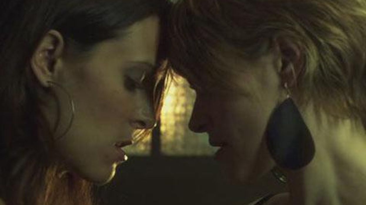 <p>11 Reasons to Date Your Best Friend</p>