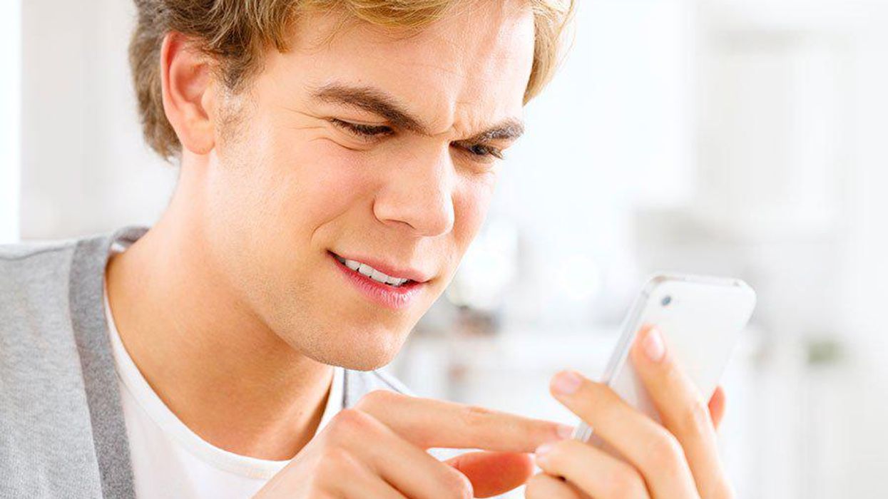 <p>9 Things You Should Never Text Your Partner</p>