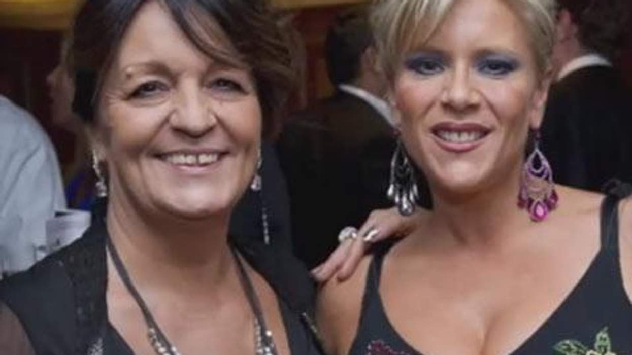 <p>Pin-Up-Turned-Pop-Star Samantha Fox 'Devastated' By Partner Myra's Death</p>