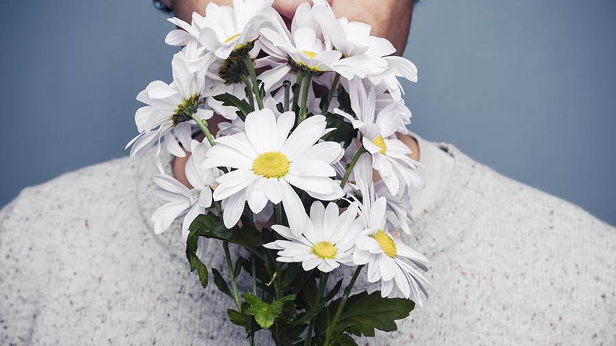 <p>8 Fail-Proof Icebreakers for Queer First Dates</p>