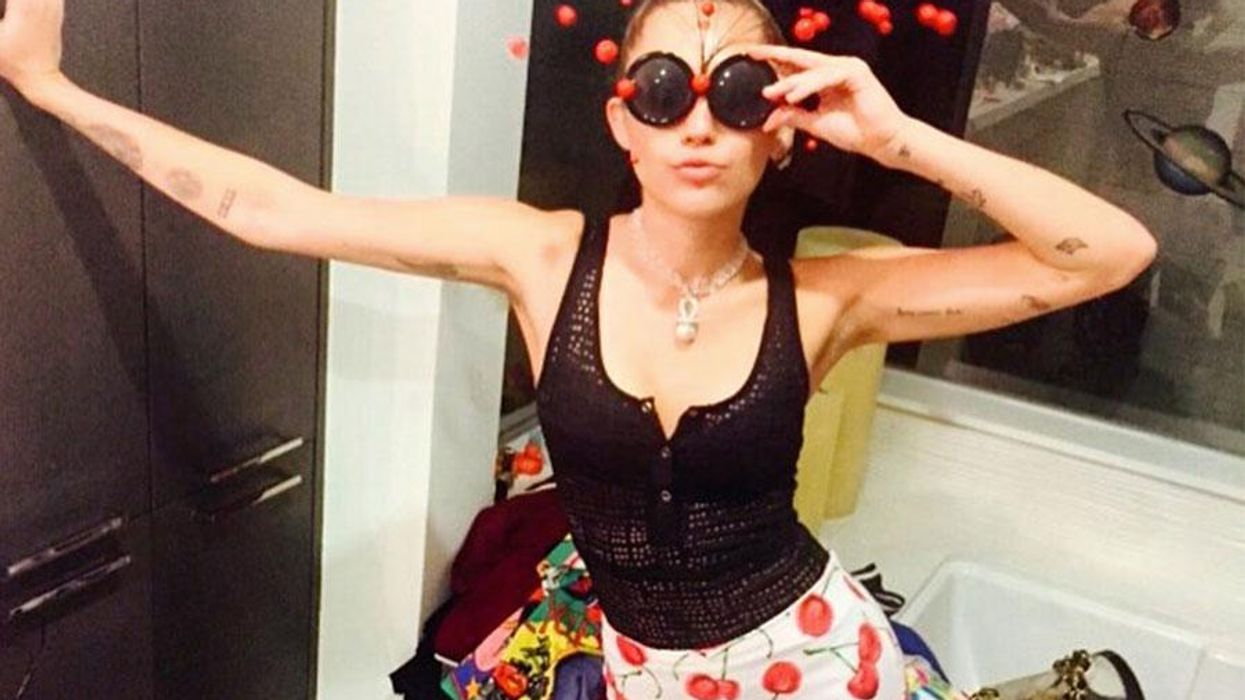 <p>Can Miley Cyrus Outdo These 7 Past VMA Hosts?</p>