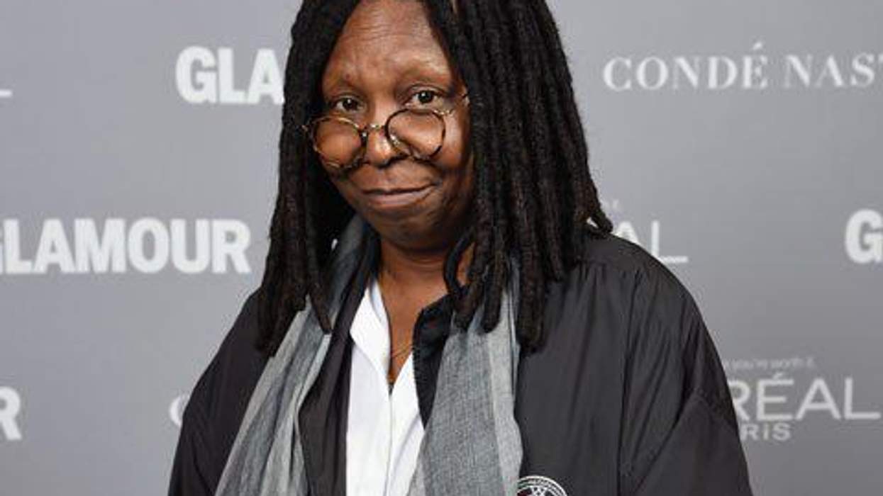 <p>6 Times Whoopi Goldberg Stood By Her Men</p>