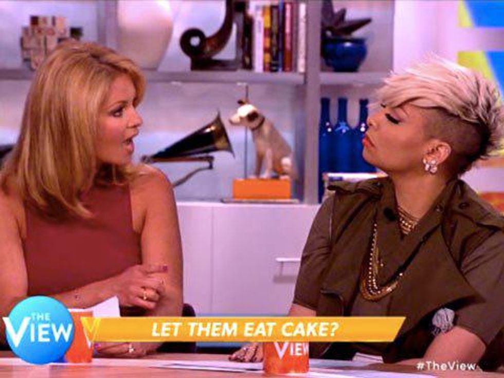 WATCH: Raven-Symoné's Eye Rolls at Candace Cameron Bure Over Anti-Gay Bakery Are Everything 