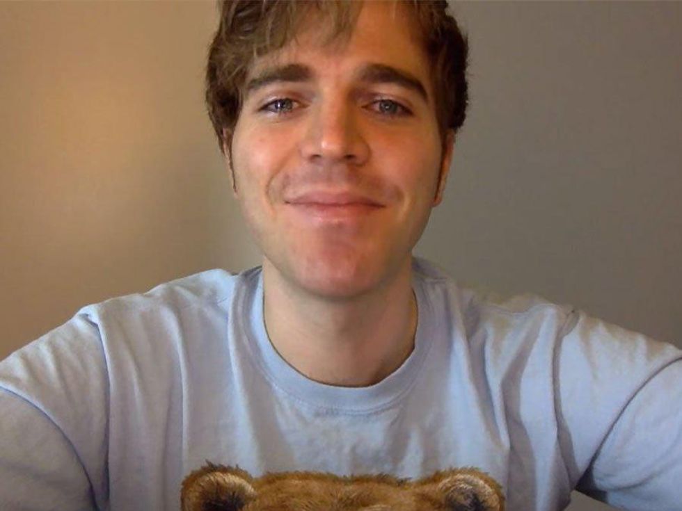 YouTuber Shane Dawson Comes Out as Bisexual 