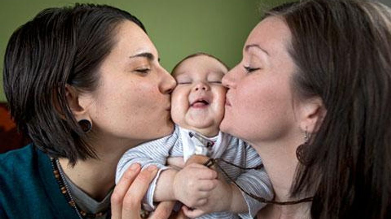 <p>5 Female Couples Who Paved the Way for Full Marriage Equality</p>