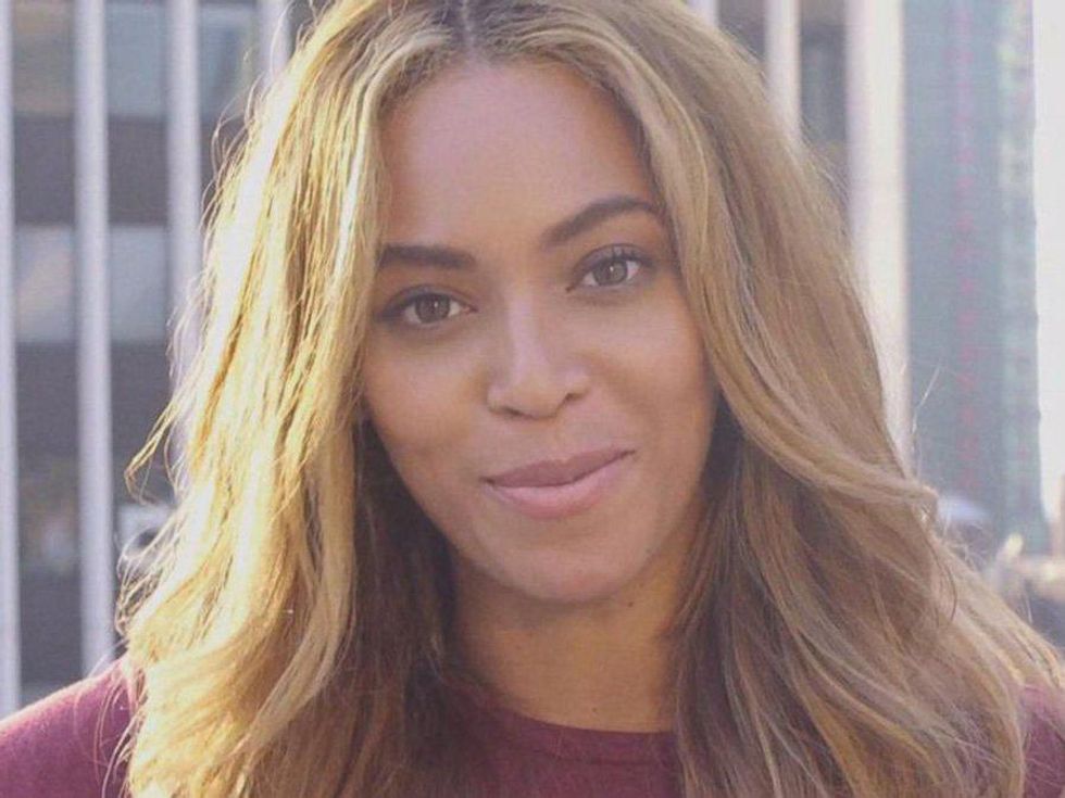 How Beyoncé's Disappointing Announcement Had Her Beyhive Swarming In Agony
