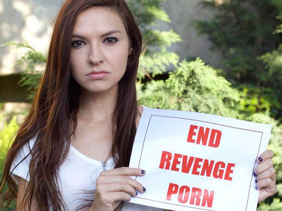 980px x 735px - Lesbian YouTuber Chrissy Sues Ex-Boyfriend for Posting Revenge Porn