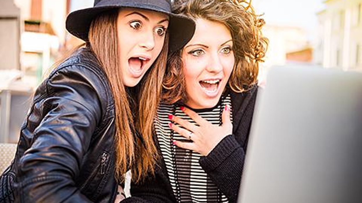 <p>10 Lesbian and Bisexual Women Answer - 'Are You For or Against Porn?'</p>