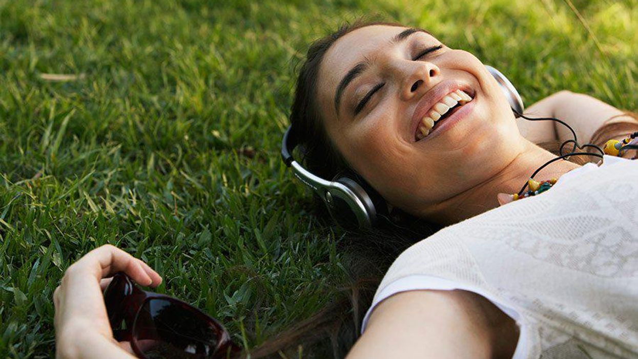 <p>16 Songs Perfect for Your Queer Summer Romance</p>