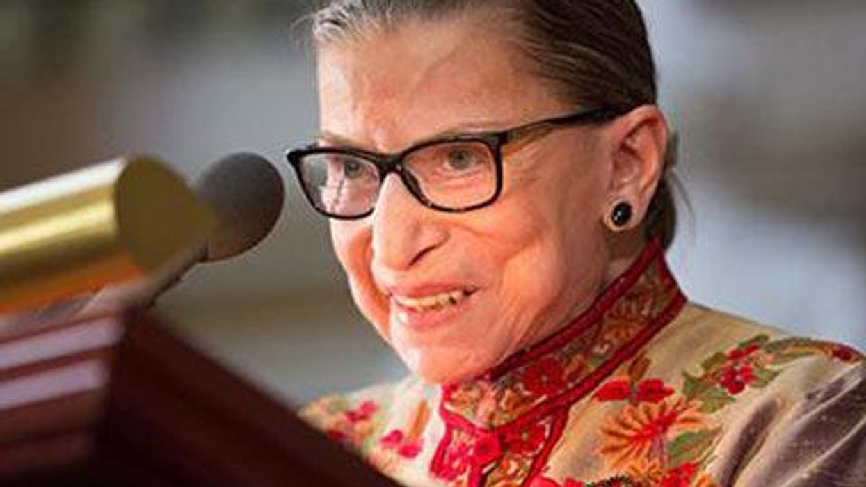 <p>Ruth Bader Ginsburg Presides Over D.C. Same-Sex Wedding, Highlights Constitution</p>