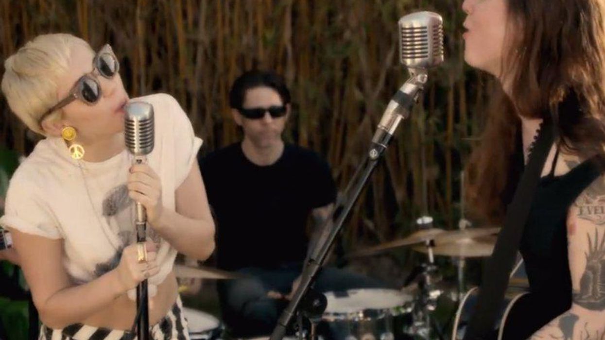 <p>Trans Teen Leelah Alcorn Inspired Miley To Create Happy Hippie </p>