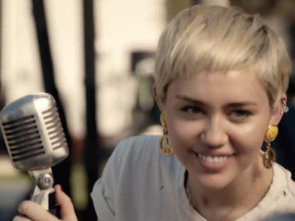 Miley Cyrus Steps Up To Tackle Homeless LGBT Youth Problem