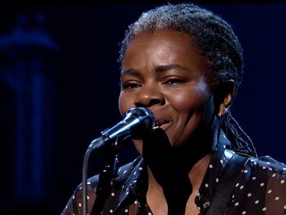 WATCH: Try Not to Tear Up Listening to Tracy Chapman Sing 'Stand By Me' 